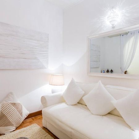 Via Frattina Love Apartment Rome Bagian luar foto