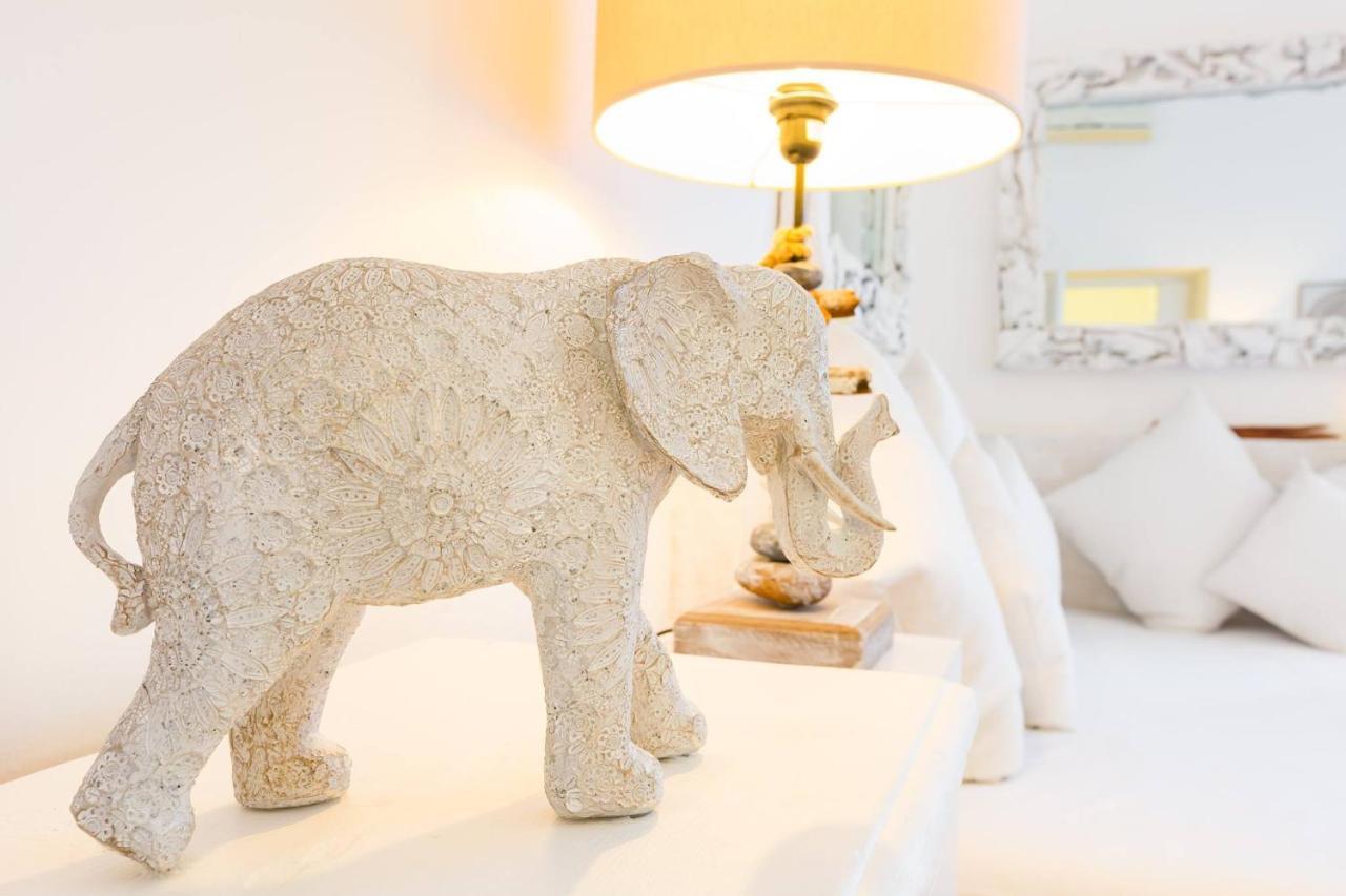 Via Frattina Love Apartment Rome Bagian luar foto